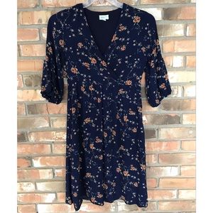 Orange Creek Blue Floral V-Neck Dress Small